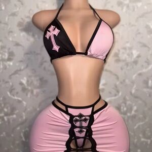 Chic Pink and Black Halter Bikini with Ruched Details